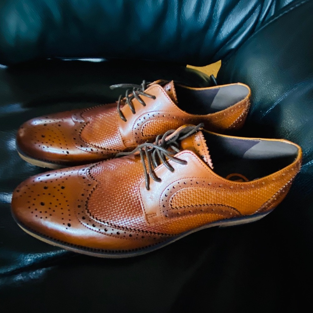 Men’s French Connection dress shoes, size US